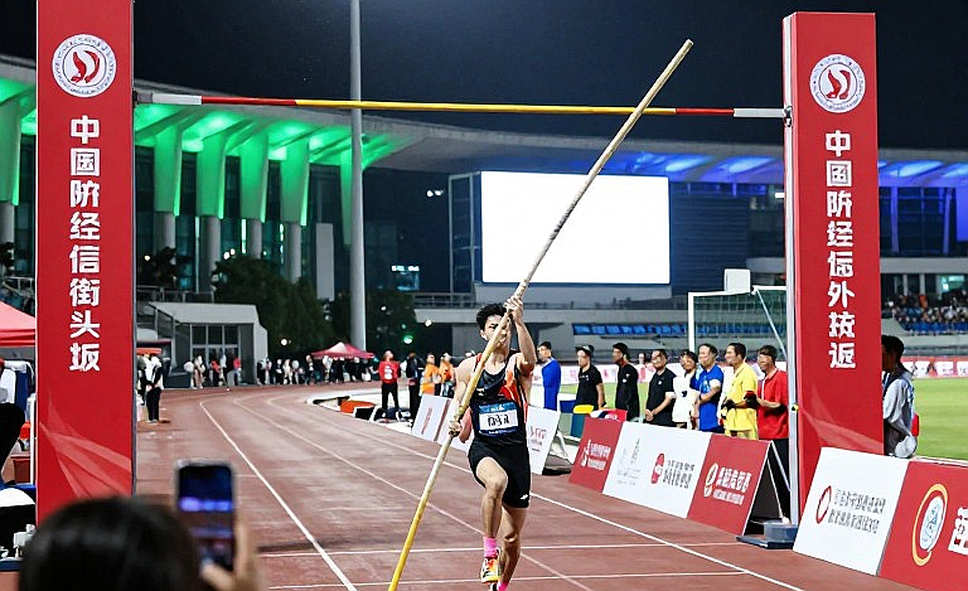 32:32.40 का सन्नाटा: कराची में महनूर का गोल्ड, और वो 5,000 मीटर जिसने असली सवाल छिपा दिया