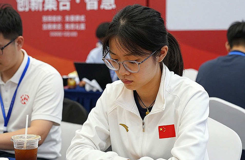 FIDE अध्यक्ष का ग़लत नाम, खबर की जगह FRITZ 20 का विज्ञापन: शतरंज मीडिया के भरोसे का ऑडिट